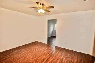 1202 Franklin St in Weatherford, TX - Foto de edificio - Building Photo