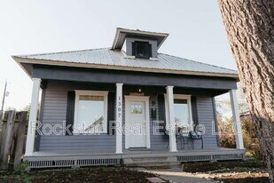 1307 W Cleveland Ave in Spokane, WA - Building Photo