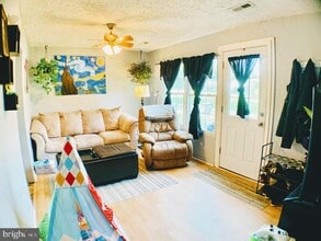 37 Evans Ln in Stafford, VA - Building Photo - Building Photo