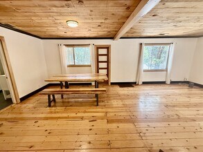 15697 Lakewood Ln in Grass Valley, CA - Building Photo - Building Photo