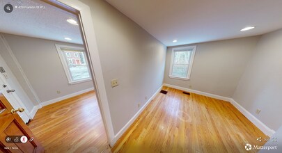 441 Franklin St, Unit 1L in Cambridge, MA - Foto de edificio - Building Photo