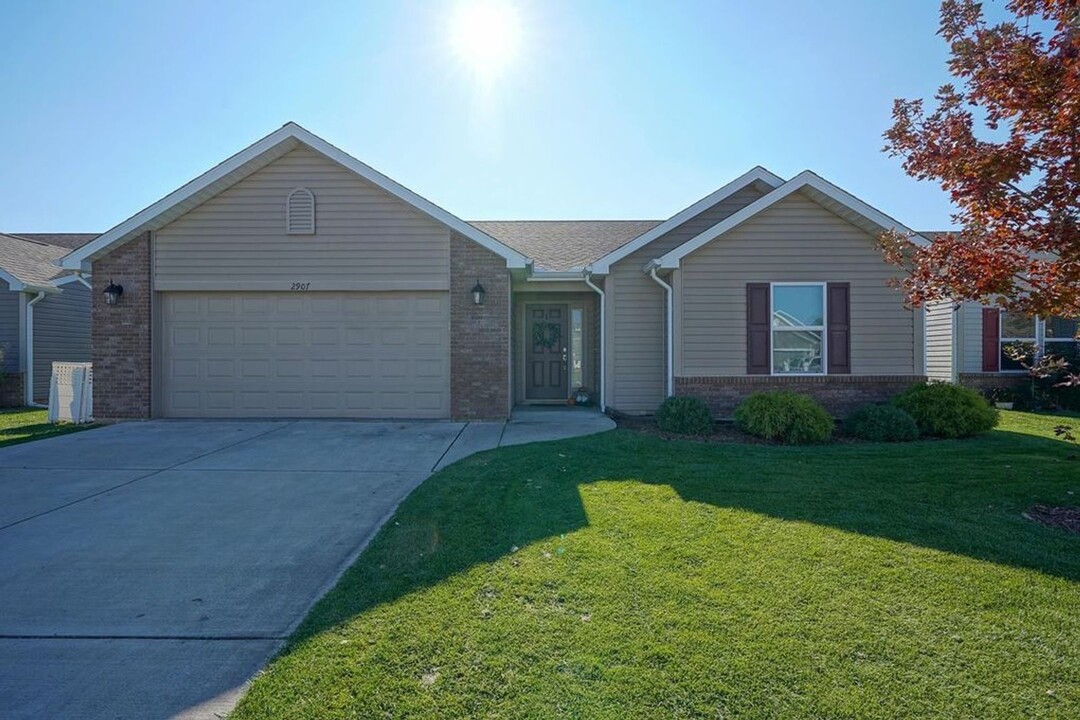 2907 Dillon Dr in Lafayette, IN - Foto de edificio