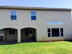 5462 W Holland Ave in Fresno, CA - Building Photo - Building Photo