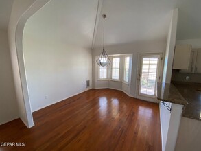 715 Espada Dr in El Paso, TX - Building Photo - Building Photo