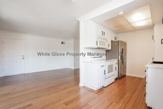 125 S Poplar Ave in Brea, CA - Building Photo - Building Photo