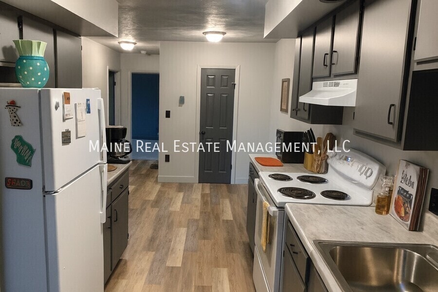 24 Wenbelle Dr in Bucksport, ME - Building Photo