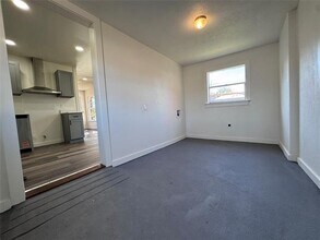 2845 Ruidosa Ave in Dallas, TX - Building Photo - Building Photo