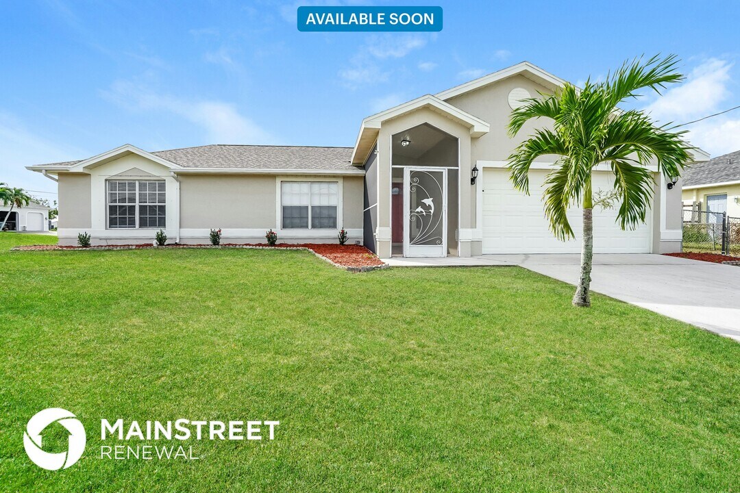 1400 NW 2nd St in Cape Coral, FL - Building Photo