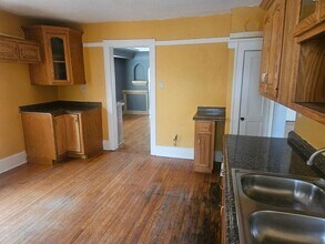 3420 N Vel R. Phillips Ave in Milwaukee, WI - Foto de edificio - Building Photo