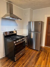 11 Ann St in New London, CT - Building Photo - Building Photo
