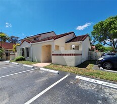 3214 San Remo Cir in Homestead, FL - Building Photo