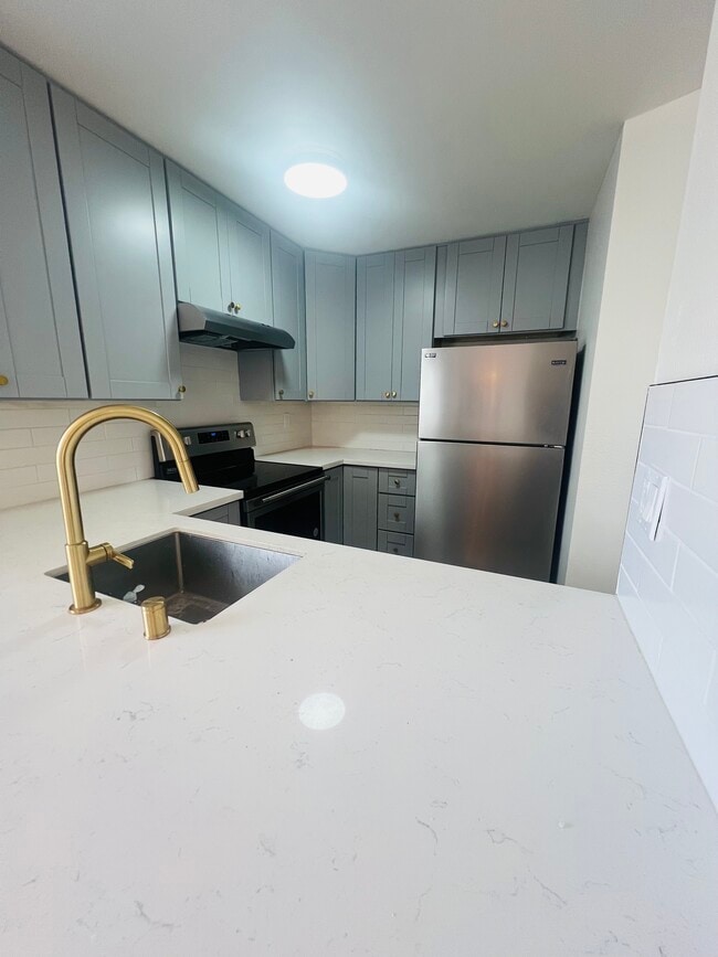 property at 816 27th St