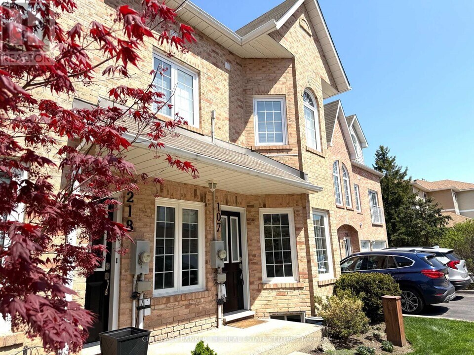 2055-2055 Walkers Line in Burlington, ON - Building Photo