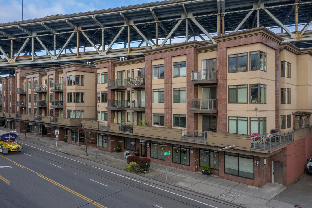 The Eastlake in Seattle, WA - Building Photo