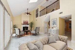 15031 Kimberley Ct in Houston, TX - Building Photo