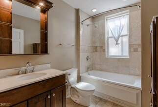 1615 N Wood St in Chicago, IL - Building Photo - Interior Photo