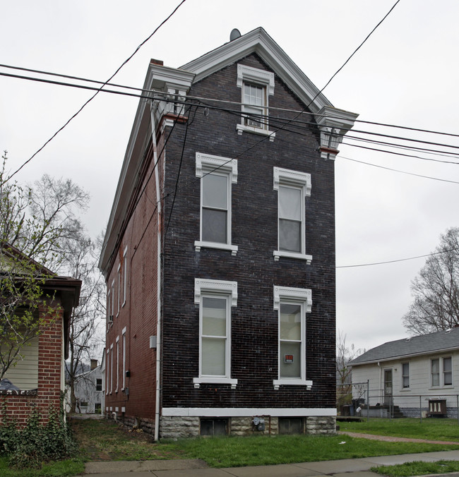 1929 Augustine St in Covington, KY - Building Photo - Building Photo