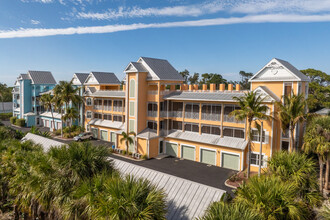 Bonita Beachwalk Condominium in Bonita Springs, FL - Foto de edificio - Building Photo
