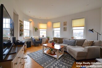 5 Braemore Rd, Unit 23 in Boston, MA - Building Photo - Building Photo