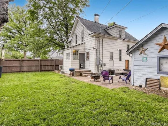 property at 2800 S Acoma St