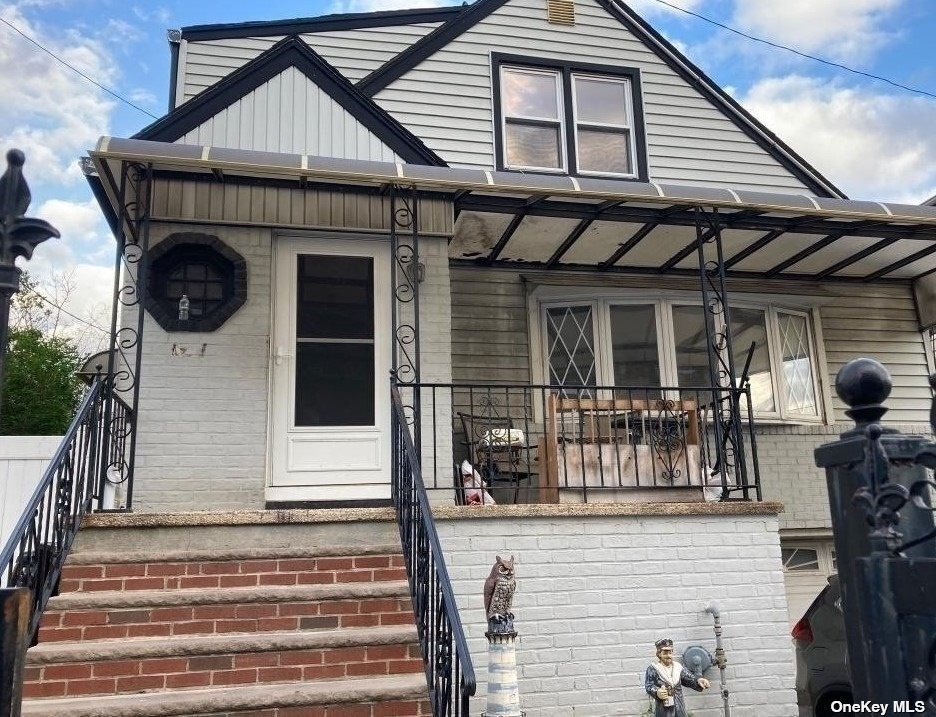 438 Beach 22nd St-Unit -1st FL in Queens, NY - Building Photo