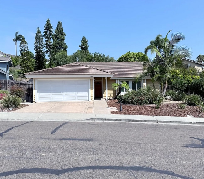 property at 1180 Kildeer Ct