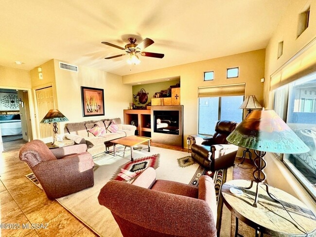 655 W Vistoso Highlands Dr, Unit 228 in Oro Valley, AZ - Foto de edificio - Building Photo