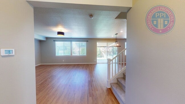 4249 SW Emerald Ave in Gresham, OR - Building Photo - Building Photo