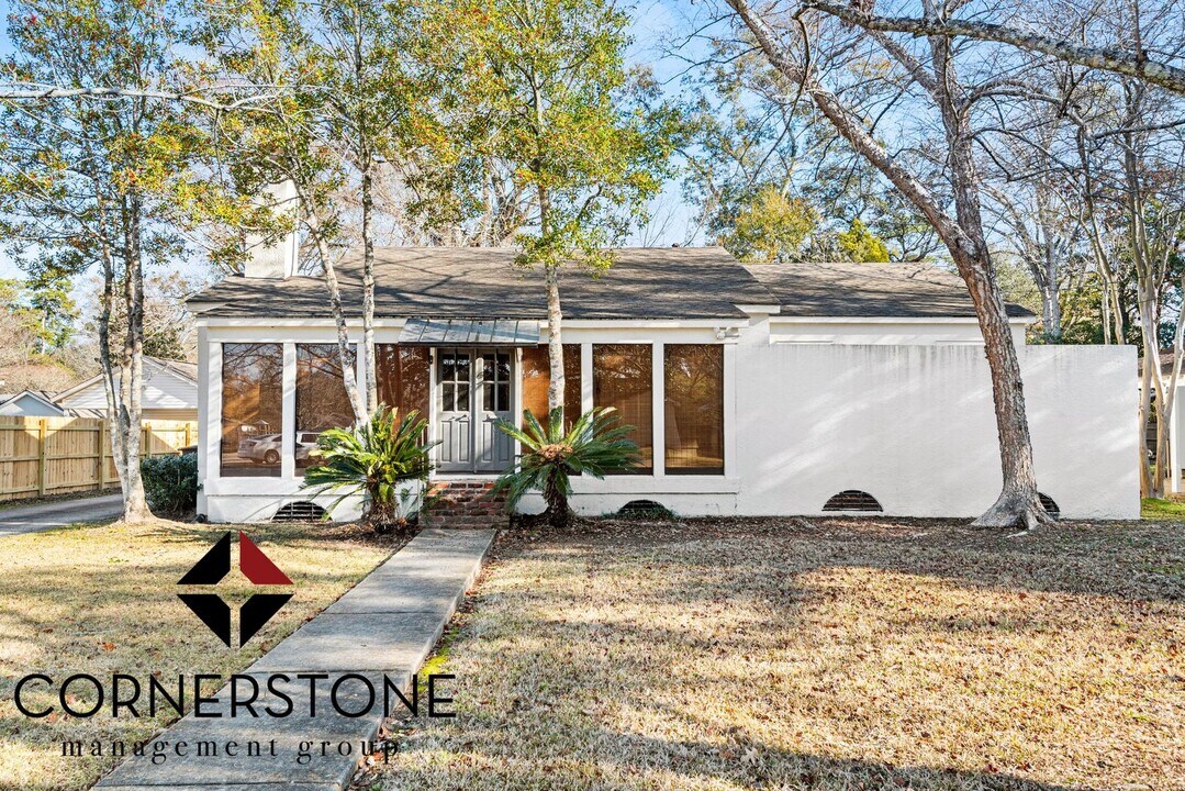 4621 Sweetbriar St in Baton Rouge, LA - Building Photo