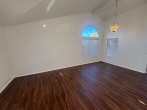 1109 E Kildare St in Lancaster, CA - Building Photo - Building Photo