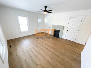 603 Cedar Lane Rd in Greenville, SC - Foto de edificio - Building Photo