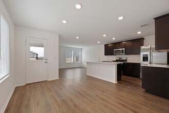 12213 Rising Moon Ln in Austin, TX - Building Photo - Building Photo