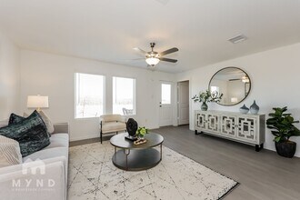 2709 Ctr Crk Ln in Fort Worth, TX - Foto de edificio - Building Photo