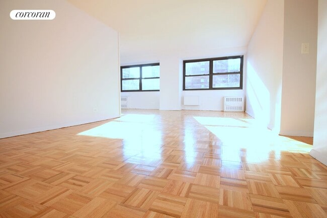 401 2nd Ave