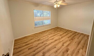 1702 Matagorda Dr in Round Rock, TX - Foto de edificio - Building Photo