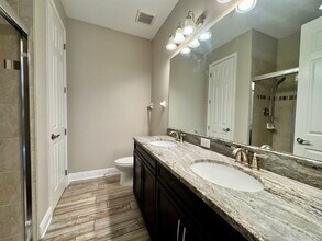 10738 Pleasant Knoll Dr in Tampa, FL - Building Photo - Building Photo