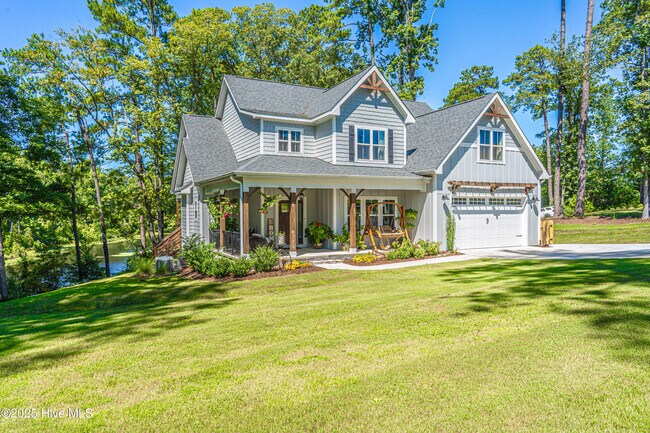 551 Herons Brook Dr in Whispering Pines, NC - Building Photo - Building Photo