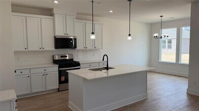 2330 Longfellow Dr in Centerton, AR - Building Photo - Building Photo