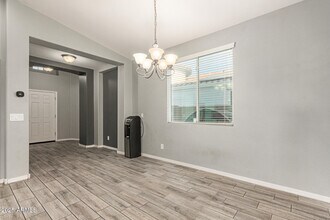 743 E Constance Wy in Phoenix, AZ - Building Photo - Building Photo