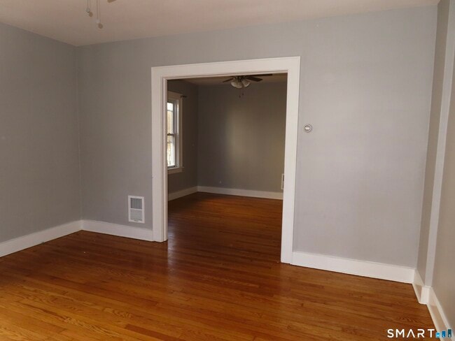 40 Winter St in Ansonia, CT - Building Photo - Building Photo