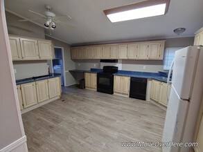 402 Country Walk Ln in Simpsonville, SC - Building Photo - Building Photo