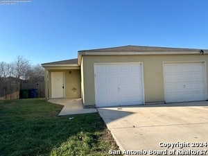 6304 Green Top Dr in San Antonio, TX - Building Photo - Building Photo