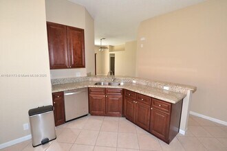 13180 NW 19th St in Pembroke Pines, FL - Building Photo - Building Photo