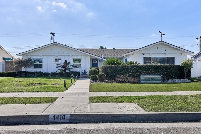1410 Central Ave in Fullerton, CA - Building Photo - Building Photo