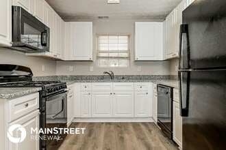 3080 Tussahaw Crossing, Unit 2F in Mcdonough, GA - Building Photo - Building Photo