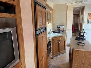 433 HCR 2105 Loop N in Whitney, TX - Building Photo - Building Photo