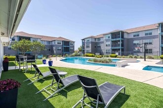 Cabana Beach San Marcos in San Marcos, TX - Building Photo - Building Photo