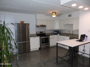 7751 E Glenrosa Ave-Unit -A5 in Scottsdale, AZ - Building Photo - Building Photo