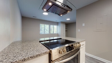 3116 Hillsborough Street in Raleigh, NC - Building Photo - Building Photo