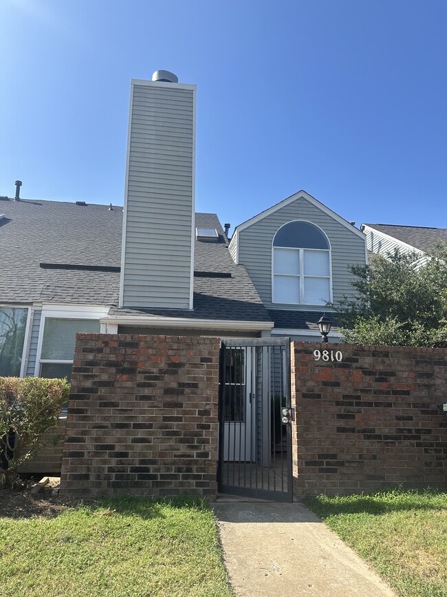 property at 9810 Walnut Ln